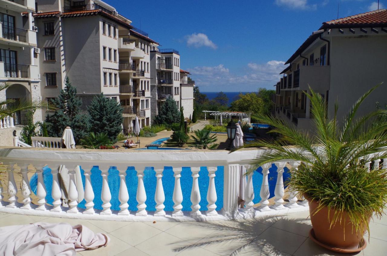 Beautiful 1St-Line Seaview Private Appartement In The Cliff Resort Obzor Exterior photo